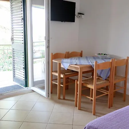 Apartment By The Sea Loviste, Peljesac - 10197 *